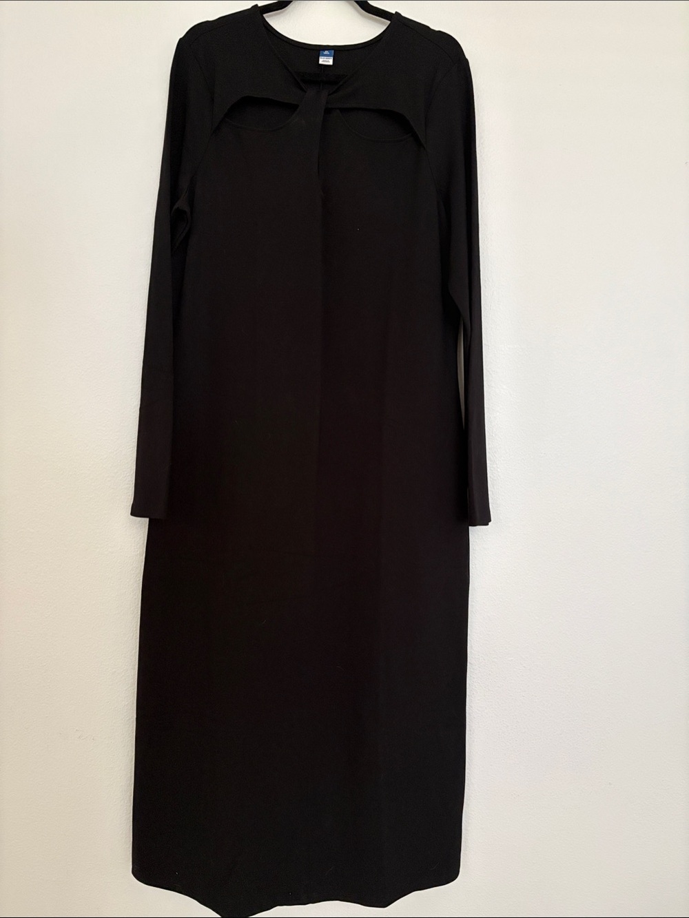 Old Navy Black Long-Sleeve Midi Dress with Front Tie